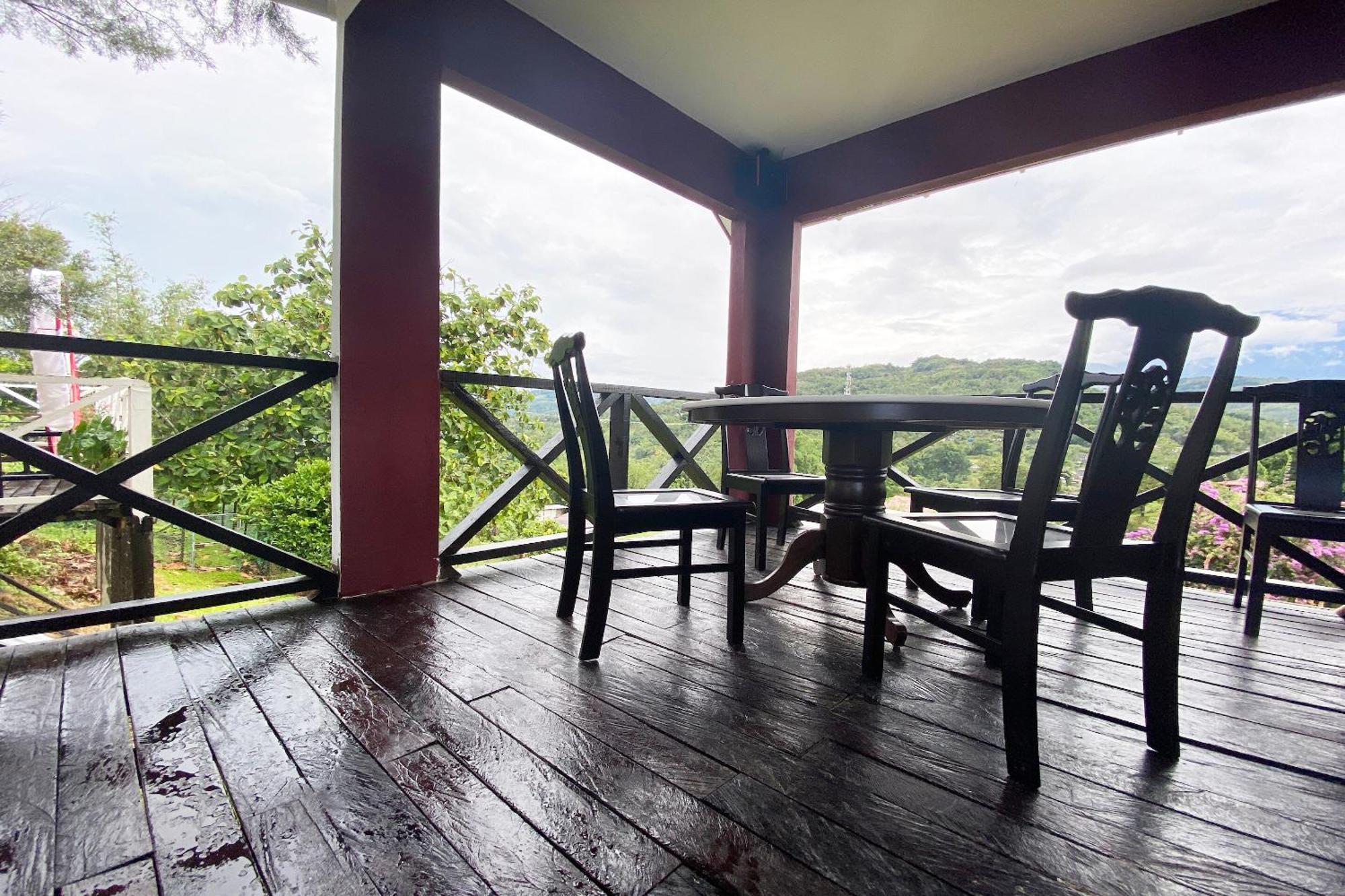 Oyo Home 90285 Pogimpaan Homestay Ranau Ngoại thất bức ảnh