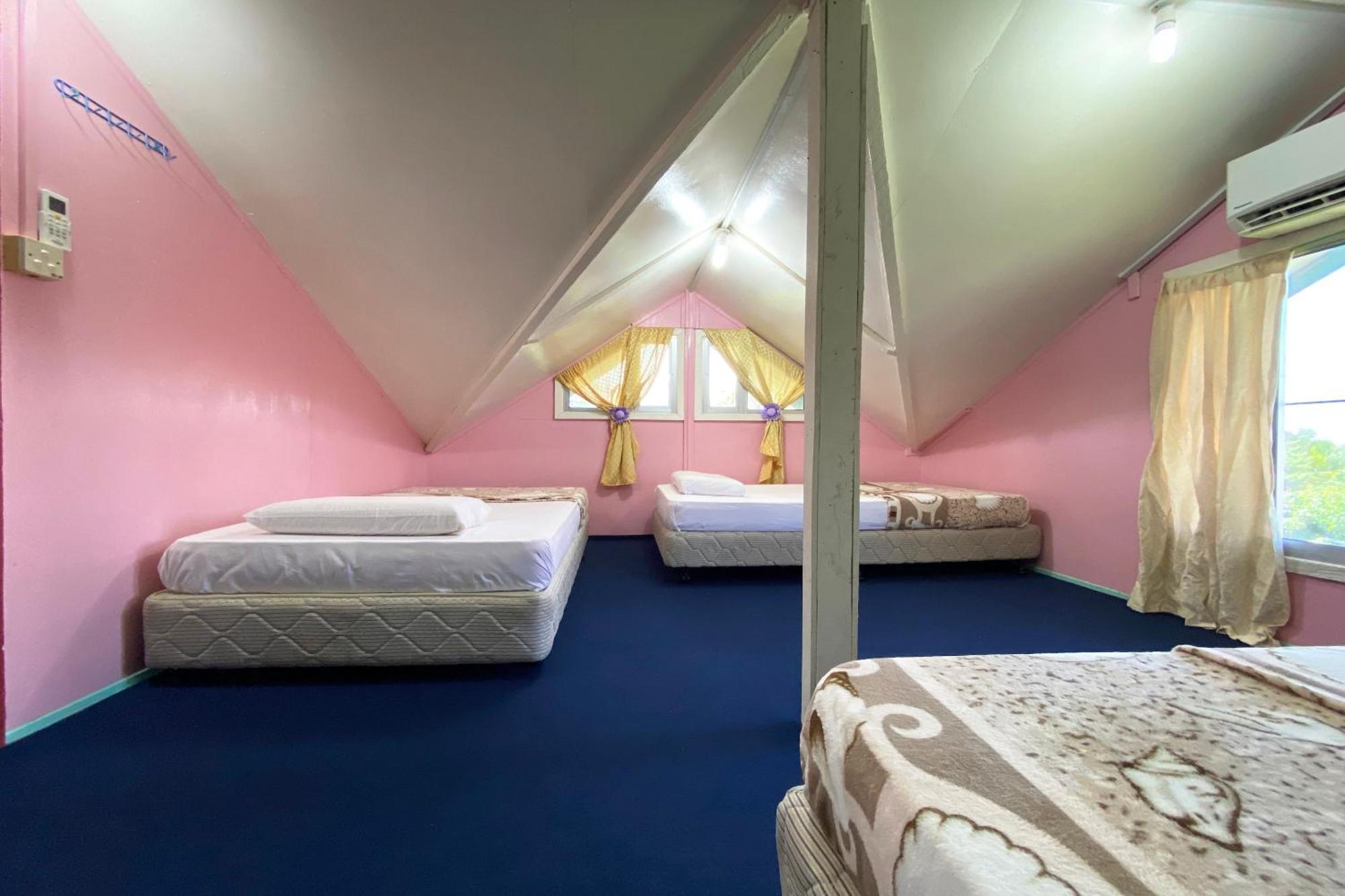 Oyo Home 90285 Pogimpaan Homestay Ranau Ngoại thất bức ảnh