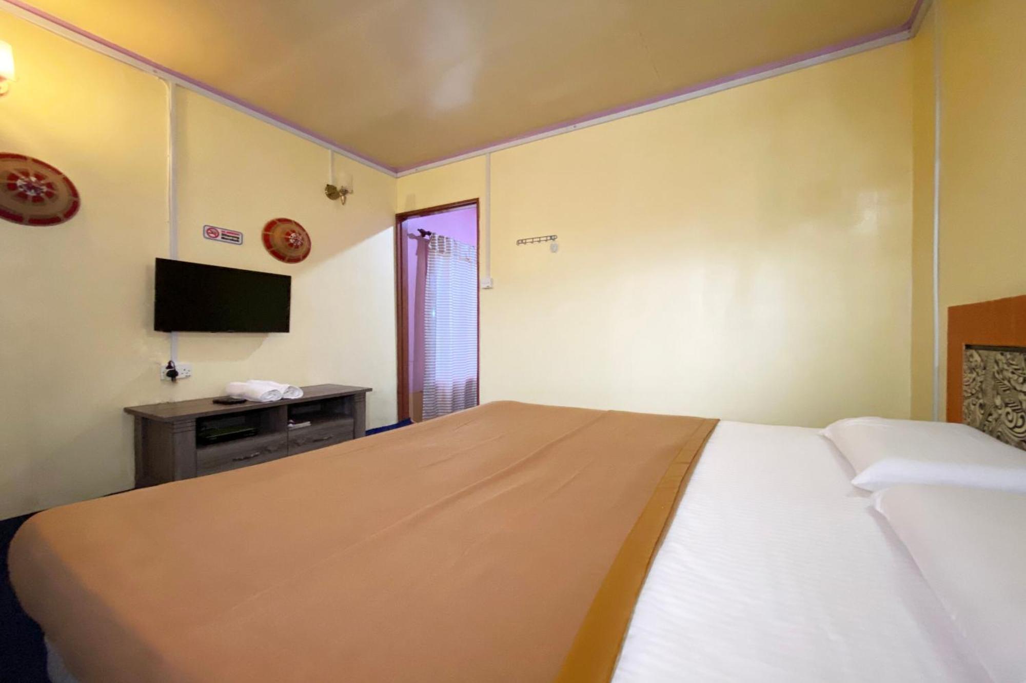 Oyo Home 90285 Pogimpaan Homestay Ranau Ngoại thất bức ảnh