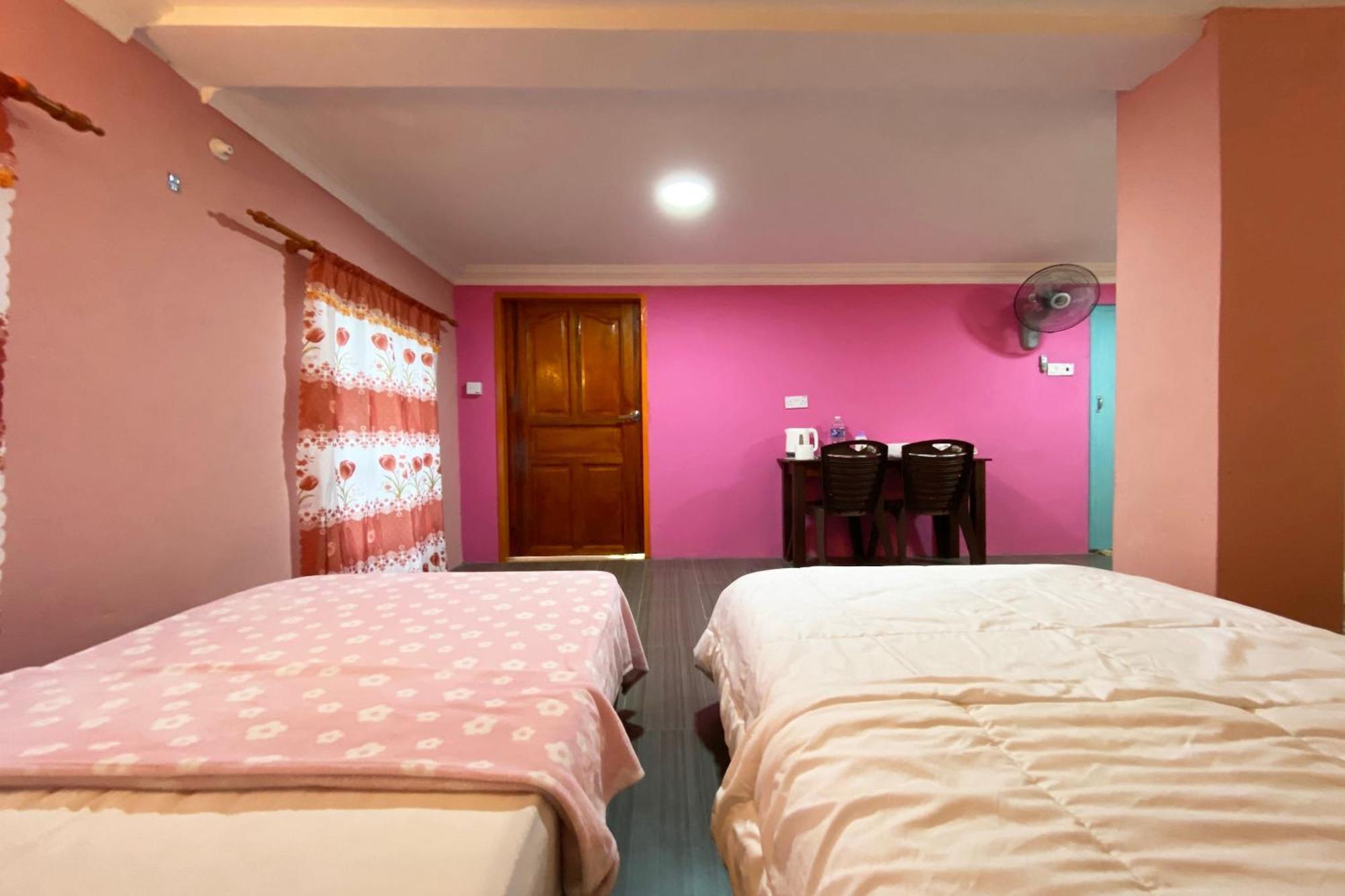Oyo Home 90285 Pogimpaan Homestay Ranau Ngoại thất bức ảnh