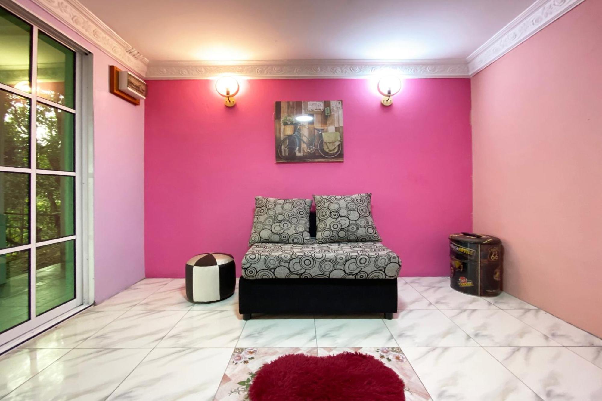 Oyo Home 90285 Pogimpaan Homestay Ranau Ngoại thất bức ảnh